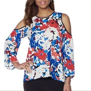 NWT Vince Camuto Floral Print Cold Shoulder Blouse